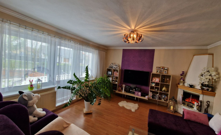 BN – Obec  PEČEŇANY – PEKNÝ – 4 – izbový  dom  v  tichej časti, nádherný pozemok 1.501 m2 - fotografia 7