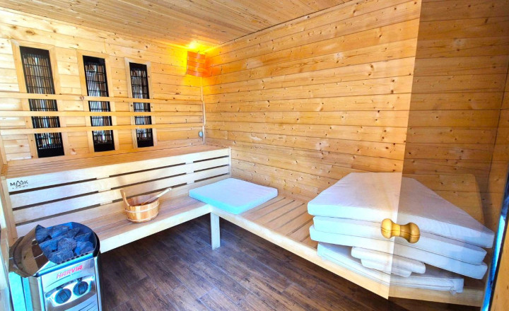 DUCHONKA – exkluzívne pekná celoročná CHATA s VÍRIVKOU / 3 – izby + 2 spoločenské miestnosti - fotografia 23