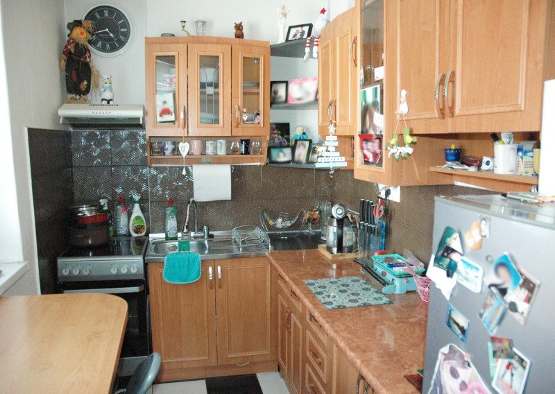 BÁNOVCE NAD BEBRAVOU - 3 izbový byt / Družstevná / rekonštrukcia / 61 m2 / IBA U NÁS
